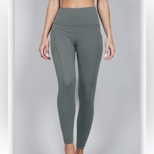 LUX HIGH WAIST SIDE POCKET 7/8 ANKLE LEGGING